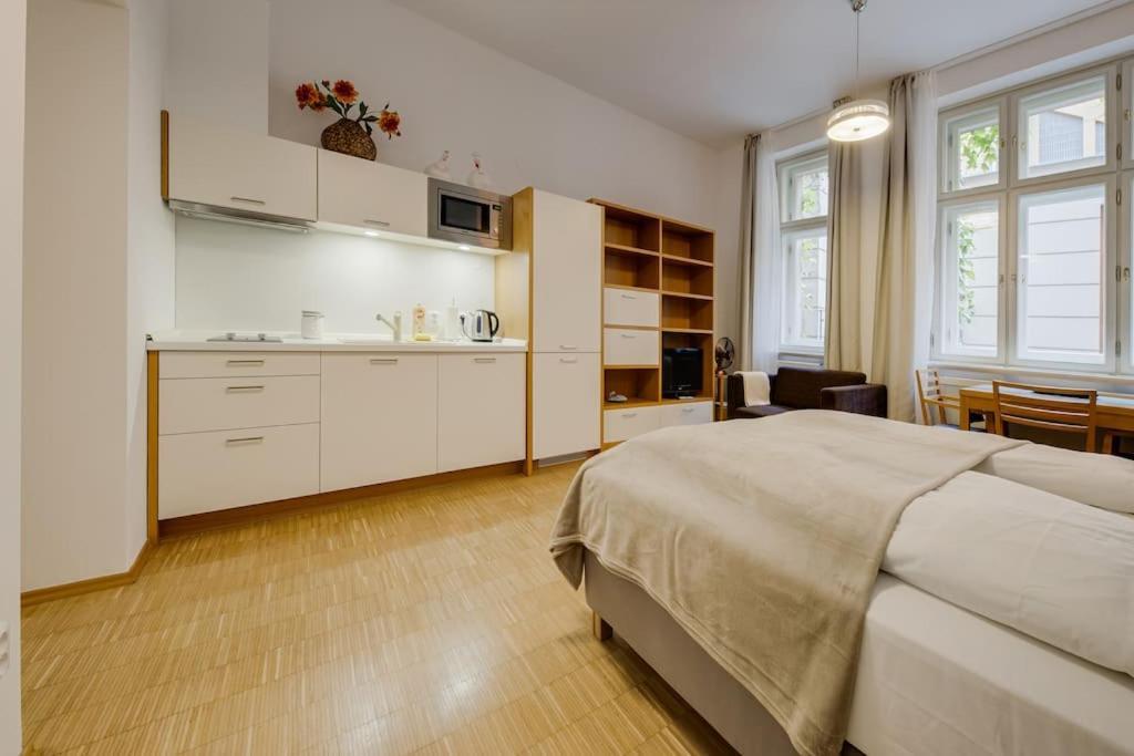 Deluxe Suite In Prime Location Prague Ngoại thất bức ảnh