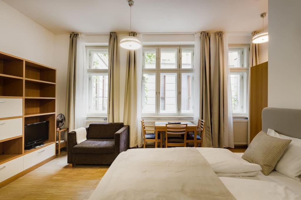 Deluxe Suite In Prime Location Prague Ngoại thất bức ảnh